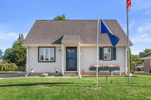 5723 65th, Kenosha, WI 53142