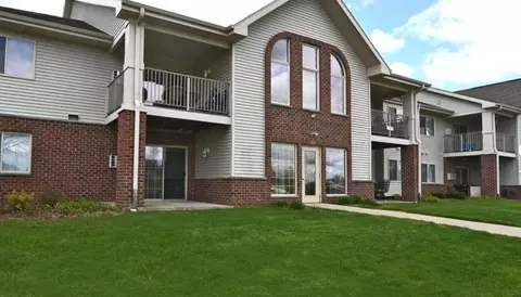 w1060 Marietta Avenue #114, Ixonia, WI 53036