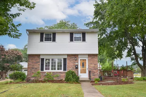 1400 Manitowoc, South Milwaukee, WI 53172