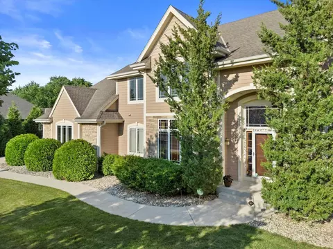 w160n5452 Westwind, Menomonee Falls, WI 53051
