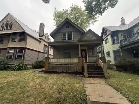 943 N 34th, Milwaukee, WI 53208