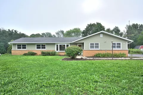 w164n5080 Lone Oak, Menomonee Falls, WI 53051
