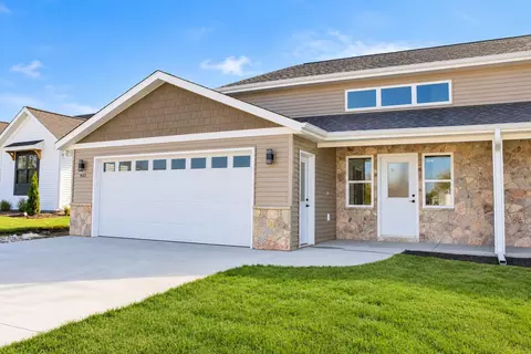 937 Drumlin, Kewaskum, WI 53040