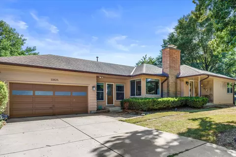 11825 W Elmhurst, Wauwatosa, WI 53226
