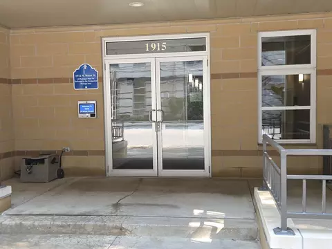 1915 N Water #102, Milwaukee, WI 53202