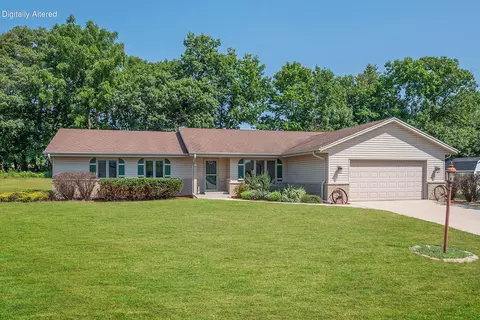 8319 S Woodridge, Oak Creek, WI 53154
