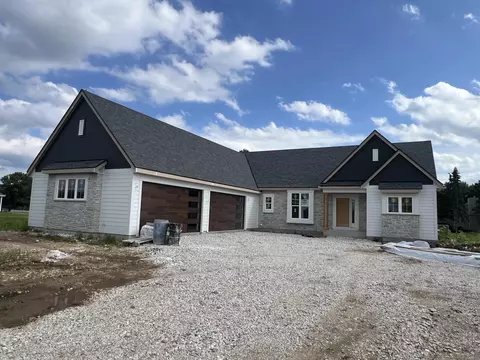 n62w35607 Doolan, Lac La Belle, WI 53066