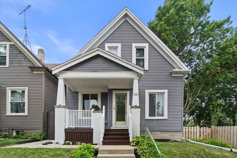 3157 N Bremen, Milwaukee, WI 53212