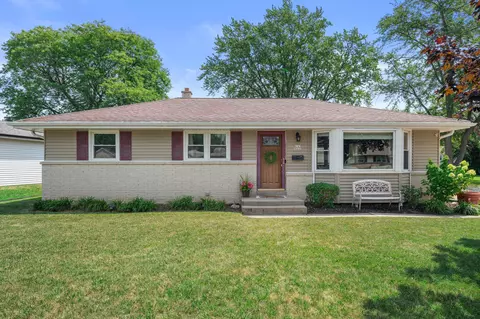w147n8446 Manchester, Menomonee Falls, WI 53051