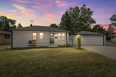 2421 W W Brg, Milwaukee, WI 53221