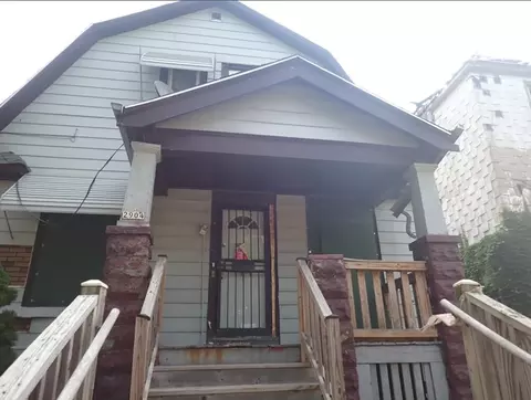 2904 N 28th, Milwaukee, WI 53210