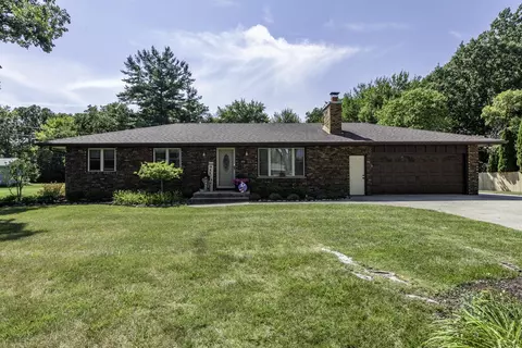 895 School, Silver Lake, WI 53170