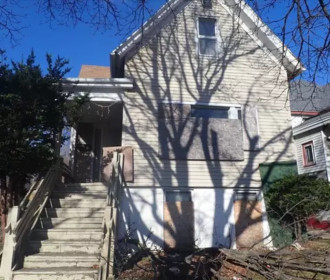 3521 N 8th, Milwaukee, WI 53206