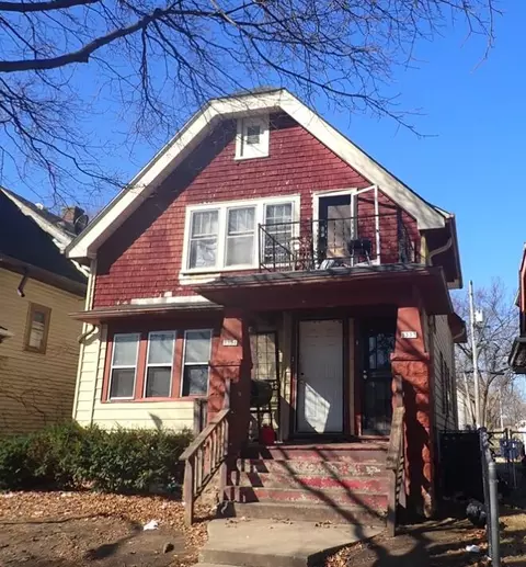 3331 N 17th #3333, Milwaukee, WI 53206