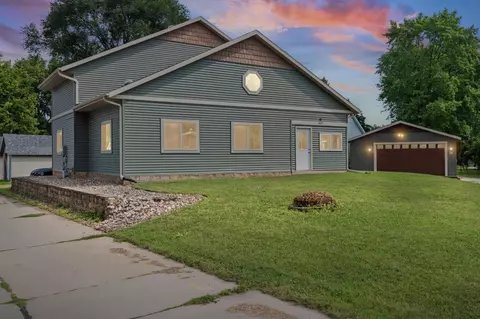 1627 Salem, La Crosse, WI 54603