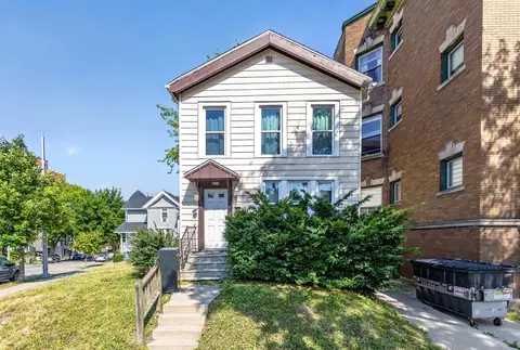 1450 N Humboldt, Milwaukee, WI 53202