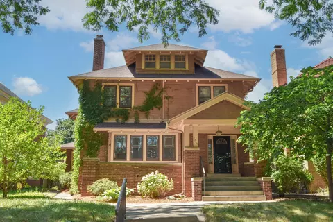 2565 N Grant, Milwaukee, WI 53210