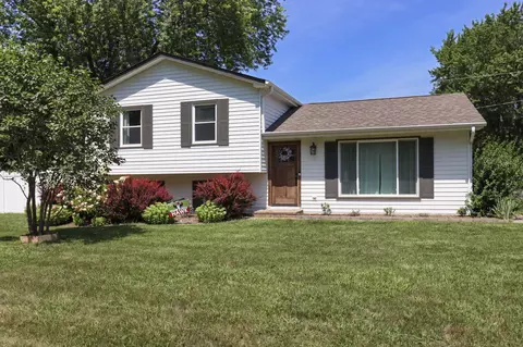906 114th, Pleasant Prairie, WI 53158