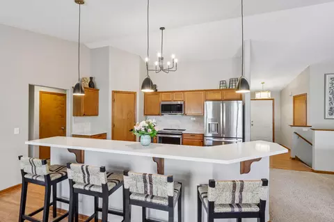 1120 Black Walnut, Johnson Creek, WI 53094