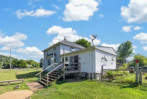 Exterior - w4815 Bluff Road, Troy, WI 53119 photo 5 of 16