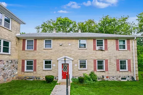 1323 E Randolph #B, Milwaukee, WI 53212