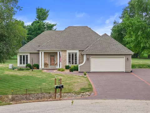 6187 Killdeer, Burlington, WI 53105