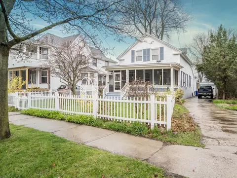 530 61st, Kenosha, WI 53143