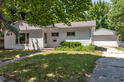 434 Harrison, Waukesha, WI 53186