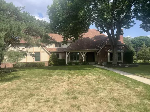 2380 Buckingham, Brookfield, WI 53045