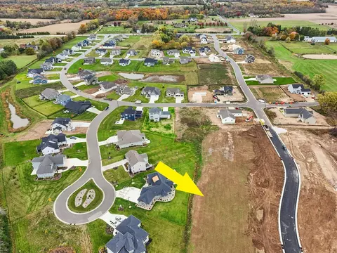 Lt76 Red Holly, Germantown, WI 53022