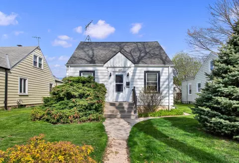 3326 S Lenox, Milwaukee, WI 53207