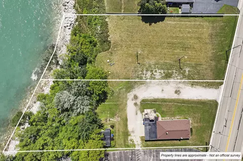 1039 Sheridan, Somers, WI 53140