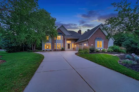 w162n7406 Tamarack, Menomonee Falls, WI 53051