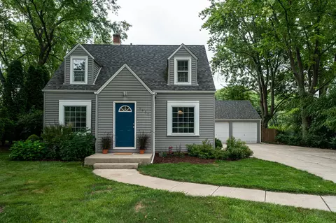 1952 N 119th, Wauwatosa, WI 53226