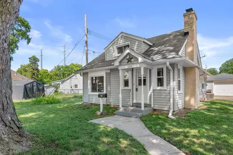 624 S 105th, West Allis, WI 53214