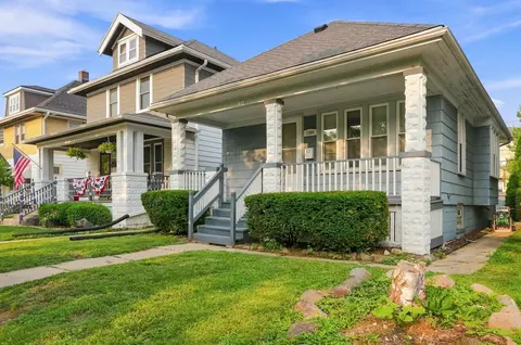 1564 S 77th, West Allis, WI 53214