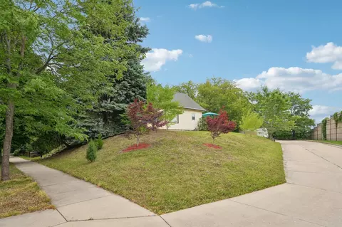 Exterior - 1731 E Bennett, Milwaukee, WI 53207 photo 5 of 15