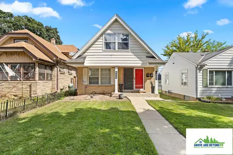 6420 W Moltke, Milwaukee, WI 53210