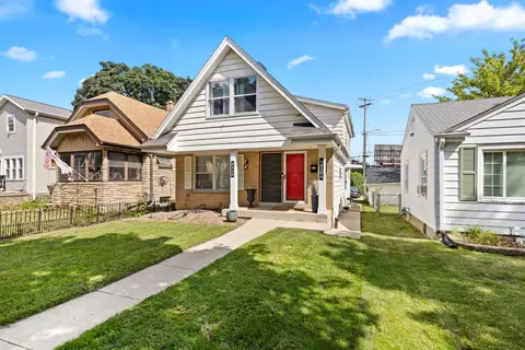 6420 W Moltke, Milwaukee, WI 53210