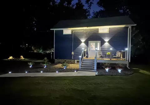105 Roberts, Dousman, WI 53118