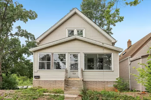 661 S 61st, Milwaukee, WI 53214