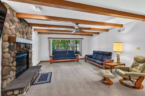 s70w16663 Hedgewood, Muskego, WI 53150