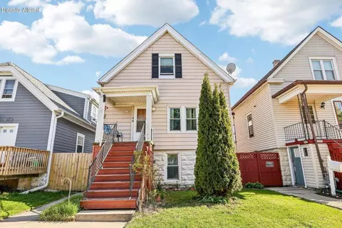 1823 W Kerney #1823A, Milwaukee, WI 53215
