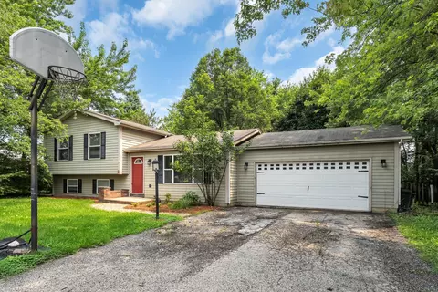 8527 222nd, Salem Lakes, WI 53168