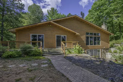 2512 Long Vw, Crescent, WI 54501