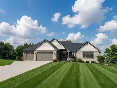 s54w25358 Pebble Brk, Waukesha, WI 53189