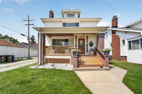 1338 Quincy, Racine, WI 53405
