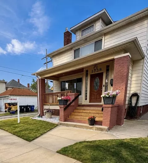 1338 Quincy, Racine, WI 53405