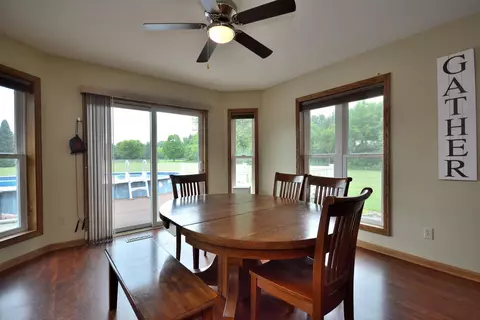 Dining - s108w37645 Draper, Eagle, WI 53119 photo 1 of 2