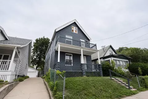 1554 W Chambers, Milwaukee, WI 53206